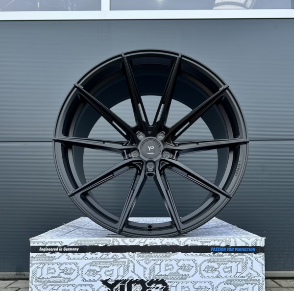 20 Zoll 4 Sommerkompletträder Yido Performance Forged +2 Concave für BMW G30