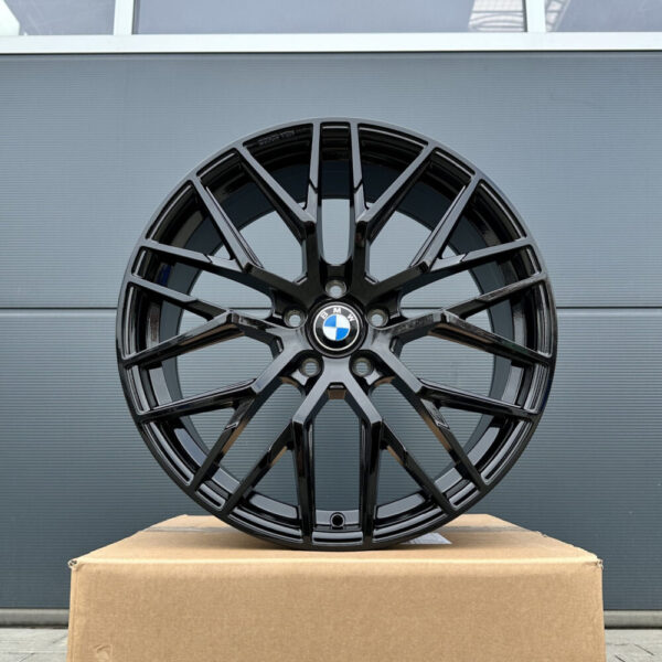 4x 18 Zoll Felgen MAM RS4 schwarz für BMW 3er G20 G21 G3K G3L M Performance